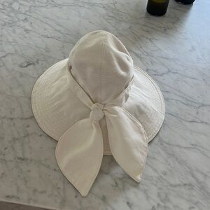 Helen Kaminski white cotton hat